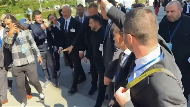 Нервный срыв Зеленского на вопрос корреспондента.