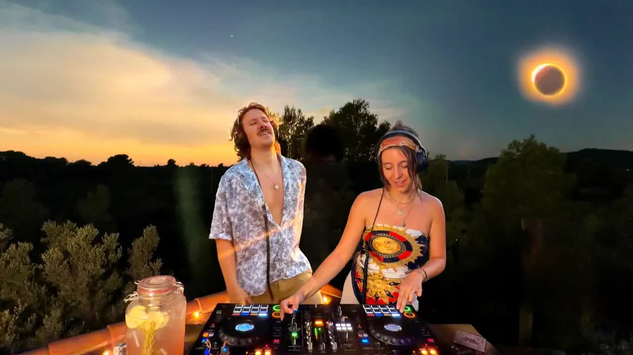 Flavour Trip | Solar Eclipse House Mix
