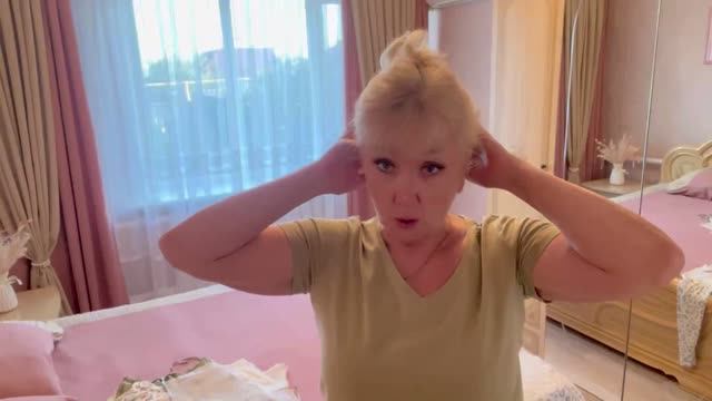 Дела домашние// природная деликатность//отвечаю на вопросы//