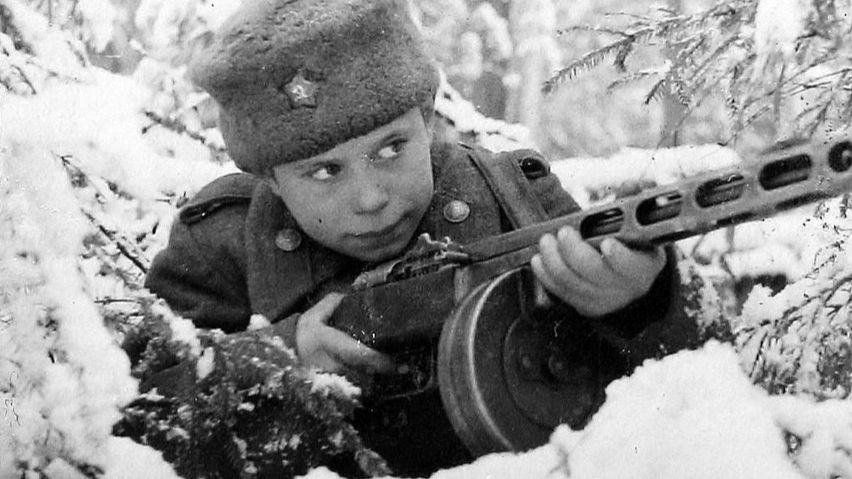 МАЛЕНЬКИЕ ДЕТИ ТОЙ БОЛЬШОЙ ВОЙНЫ    СТИХИ .КЛИП .ПРОЧТЕНИЕ ОЛЬГИ ЗУБАРЕВОЙ