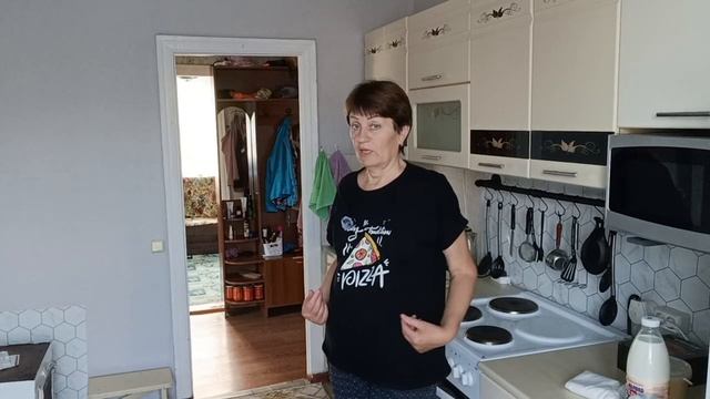Готовлюсь к отъезду/Занесла дров,Люба спустила картошку в подпол/