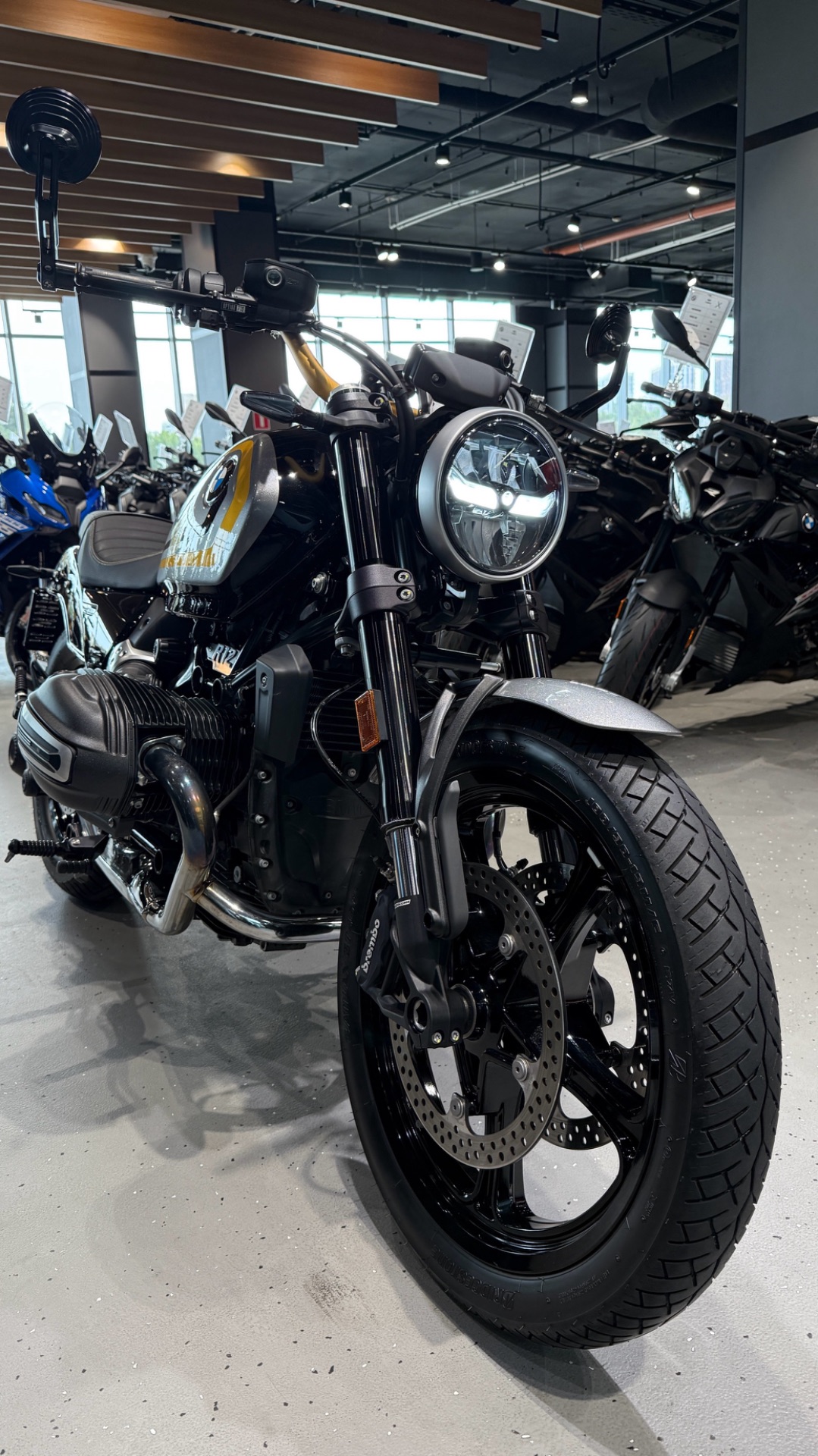BMW R 12  (2023) VIN: WB10N5100R6J48833