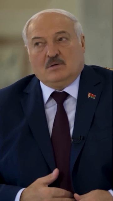 Лукашенко: Если не хотите как Украина воевать – в поле будем работать / “Простые люди это цитируют”