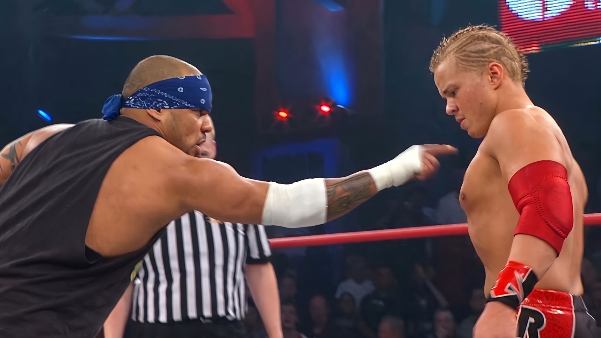 Homicide Vs Amazing Red (TNA Turning Point, 2009)