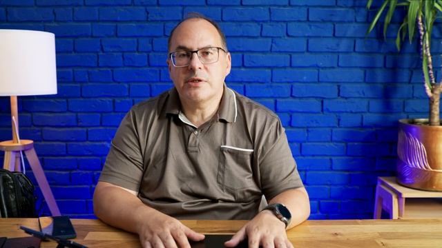Приватный экран в ноутбуке - MS Surface Laptop, первая ласточка