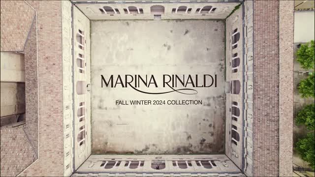 Показ женской коллекции Marina Rinaldi осень-зима 2024