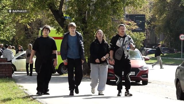 В Алтайском крае подростков все чаще вовлекают в диверсии через интернет