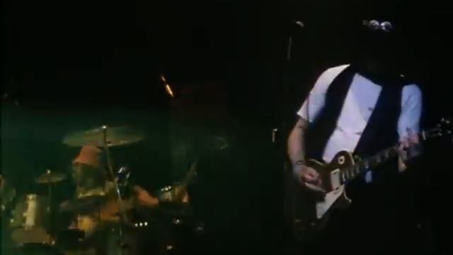 Whitesnake - Fool For Your Loving (Official Music Video)