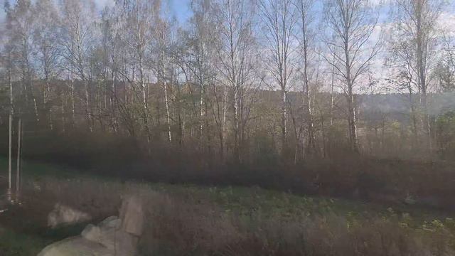 А скорый поезд растворился в вечернем зареве.