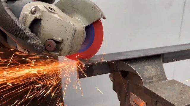 Из старых шестерёнок и цепей
