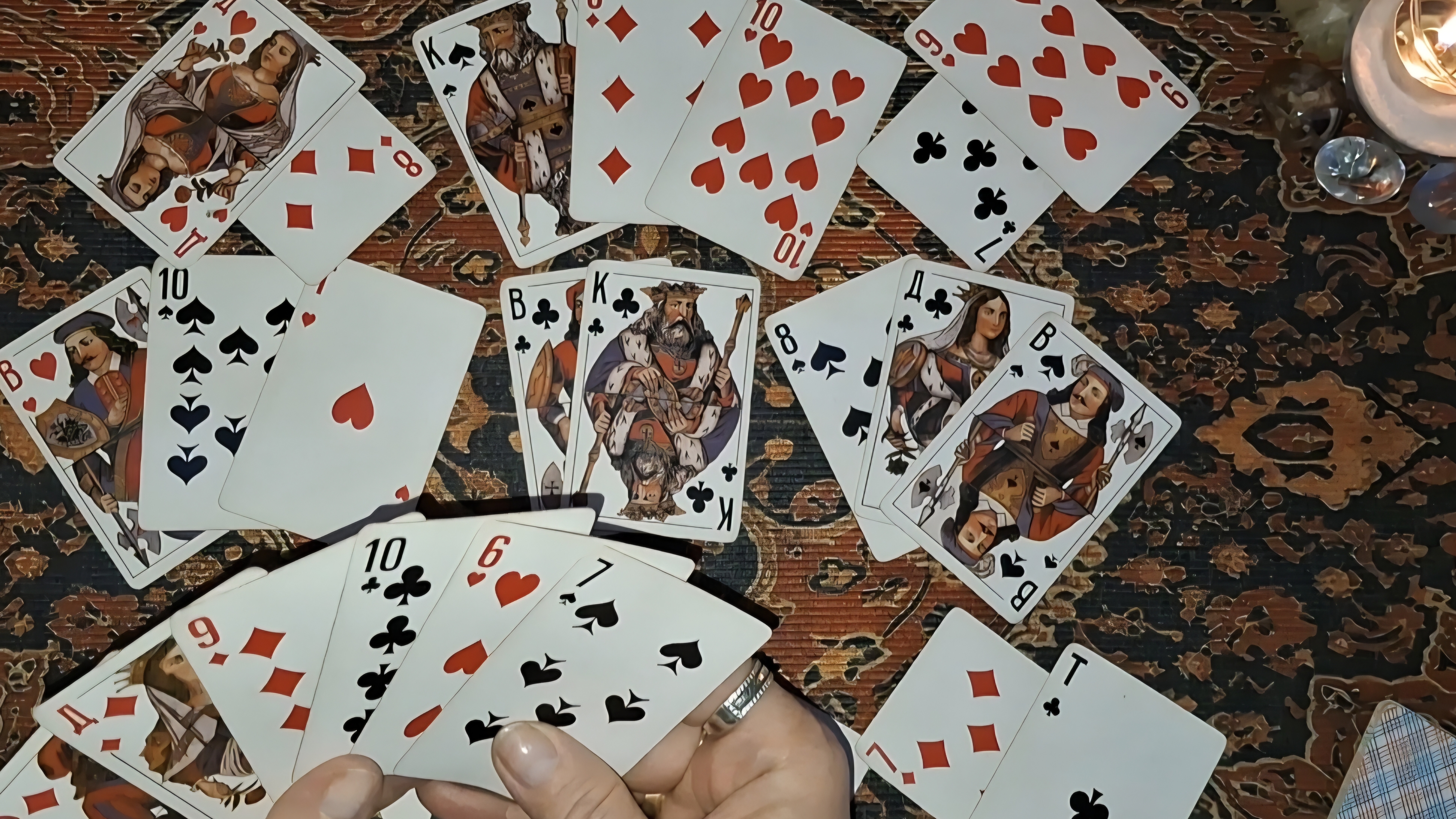 В 🏕 доме ♣️ крестового 👑 короля