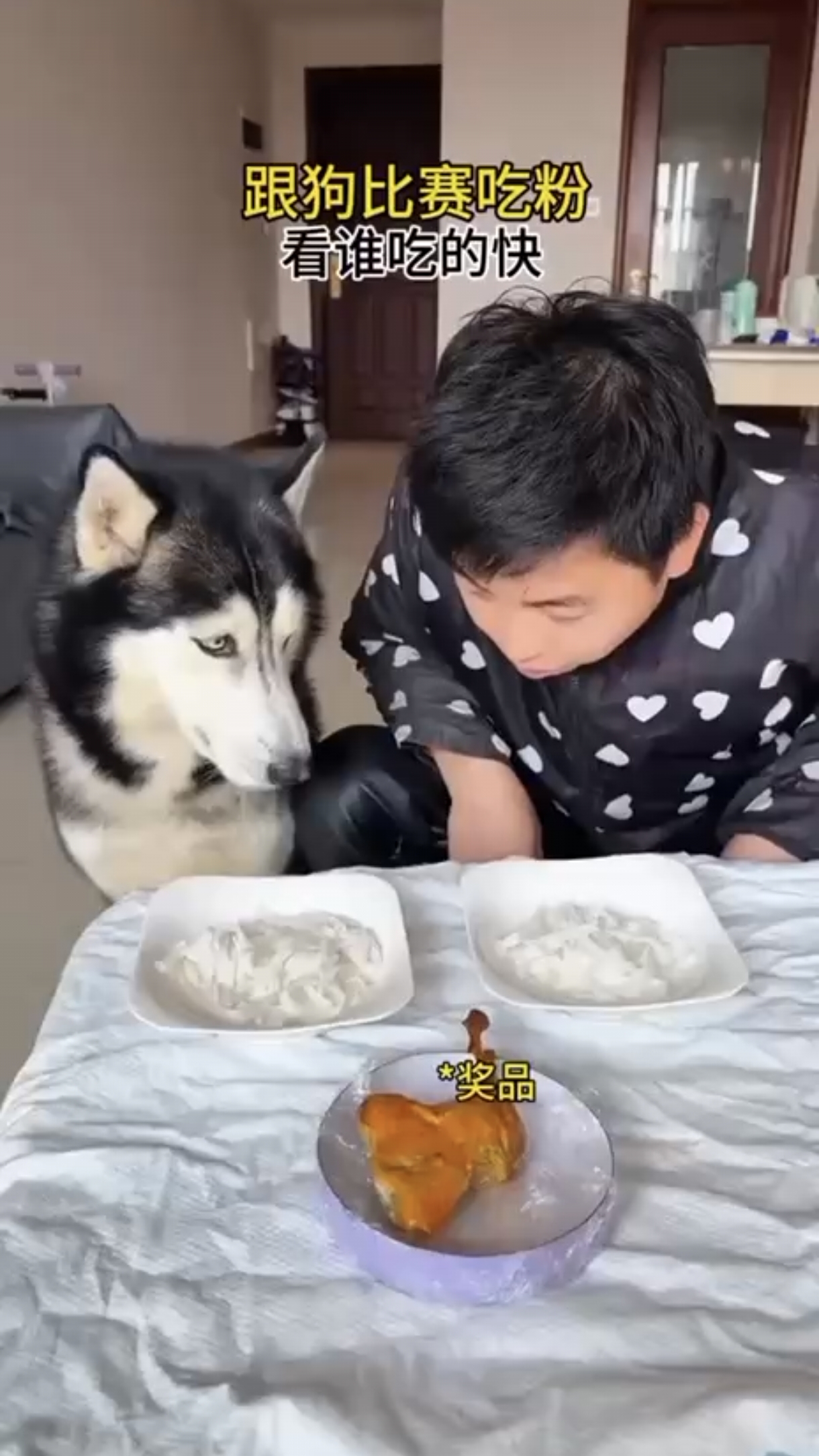 Мы с коллегами на обеде 😹