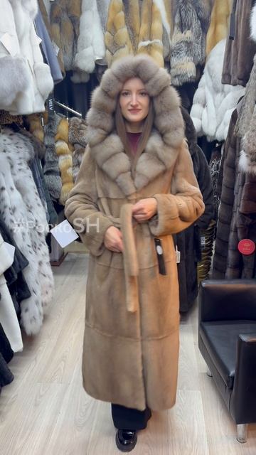 Стильные норковые шубы в Доме меха у Ромы