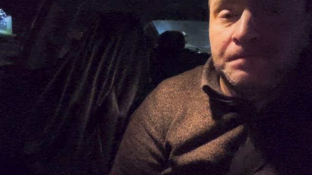 КУРЬЕР НА РАЙОНЕ. СЕГОДНЯ ВОЖУ ДОСТАВКИ НЕ ВЫХОДЯ ИЗ МАШИНЫ