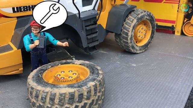 Игры с машинками в песке Экскаваторы, самосвалы и тракторы Видео детям