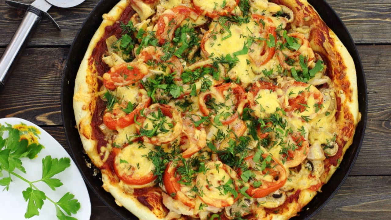 🍕 Домашняя пицца с курицей и грибами, как у бабушки в деревне! Вся семья в восторге