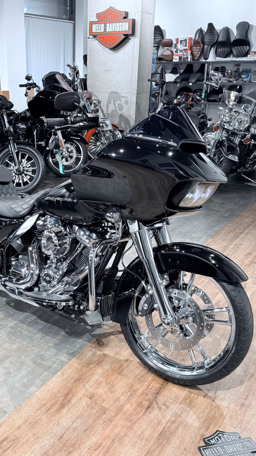 + 2017 HD Road Glide Special 107 ABS Black Bagger 34K (VIN 5HD***2249)