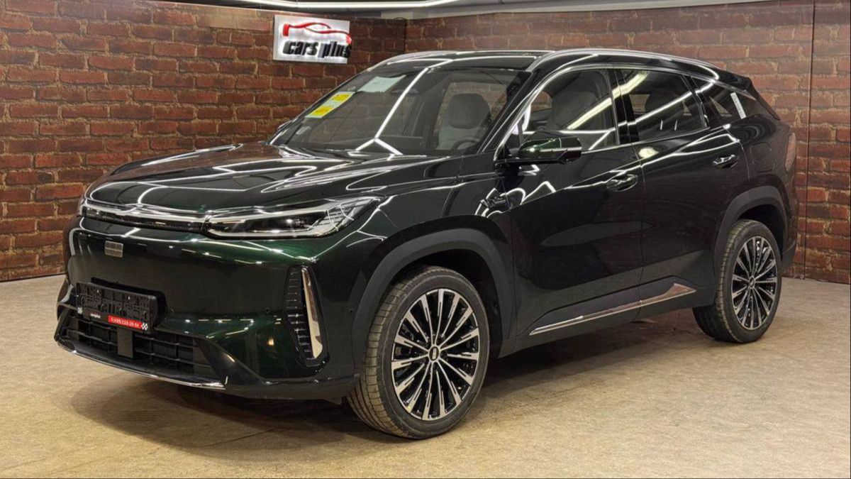 🚙 Гибридный кроссовер Geely M7