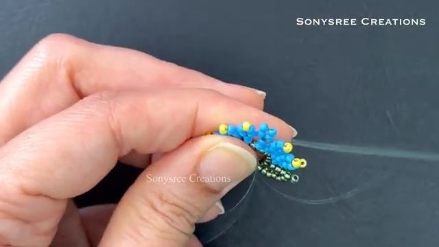 Цветочное колье от  Sonysree Creations Beading