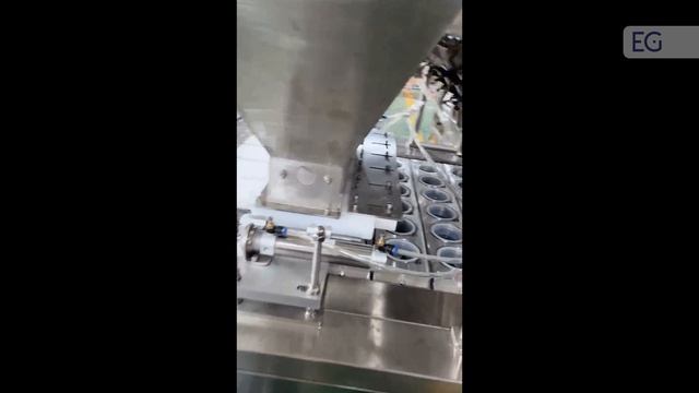 Станок для фасовки и упаковки ягод в стаканы BG-32-2