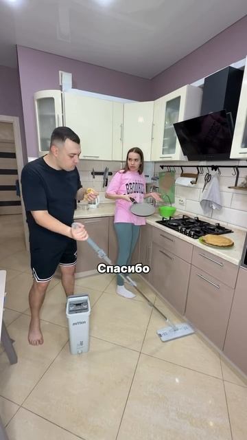 Ловкость рук или голод?😅😅😅 Артур пользуется системой для уборки Zetter, брал ее на WB арт. #WW293520