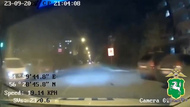 В Томске полицейские быстро доставили в больницу девочку, ударившуюся головой и терявшую сознание