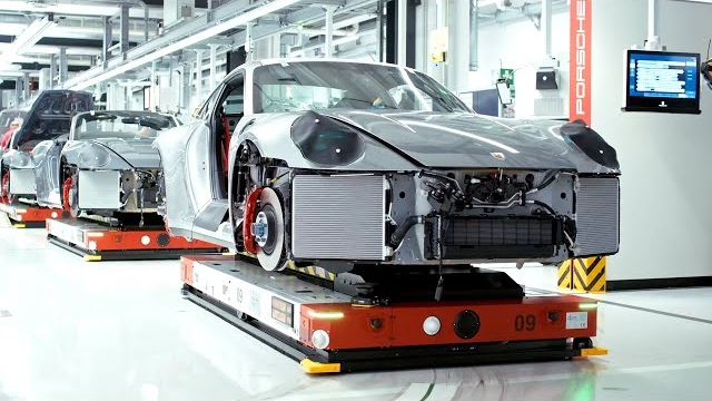 Полная производственная линия Porsche 911