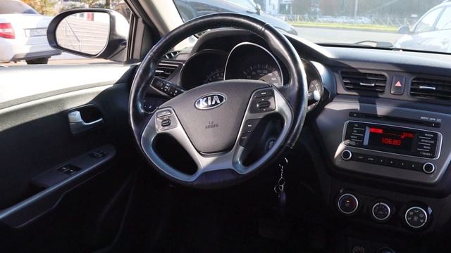Kia Rio серебристый
