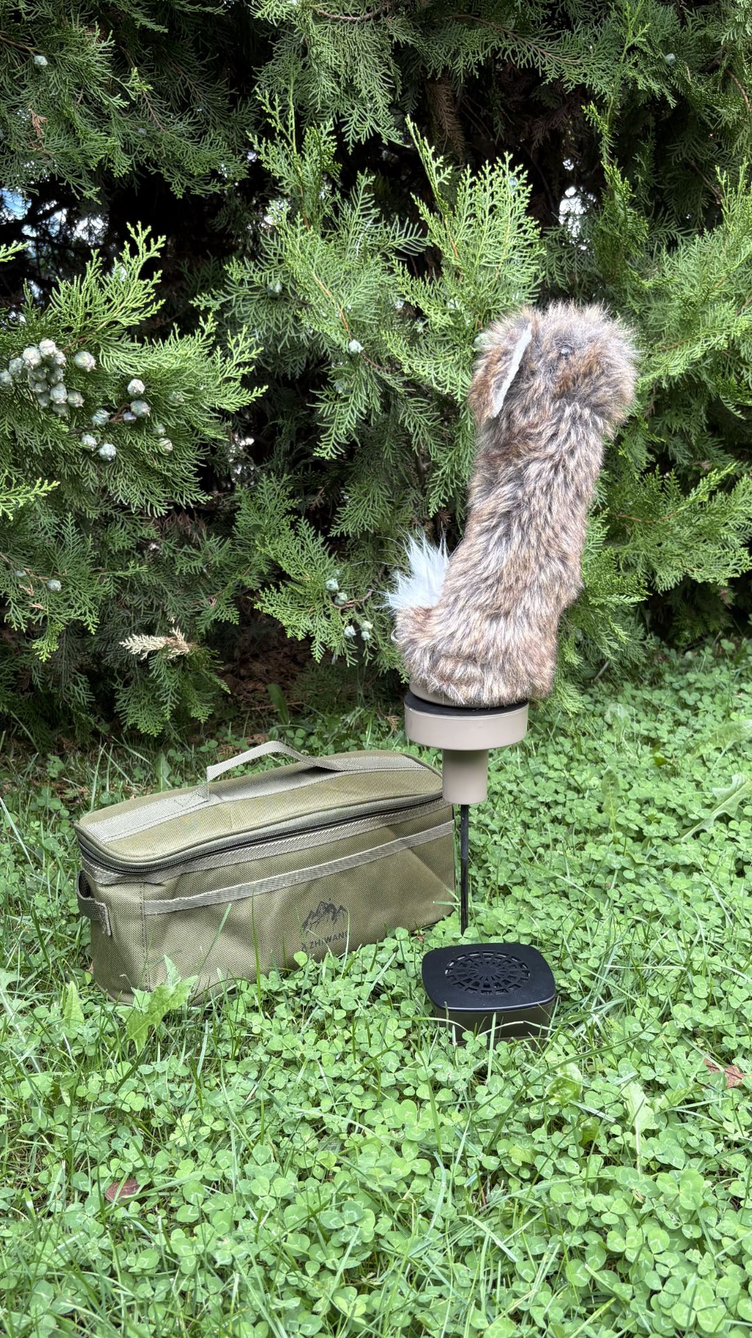 Комплект Predator Pack для охоты на лис и волков - Quiver Critter + электронный манок Cryminator