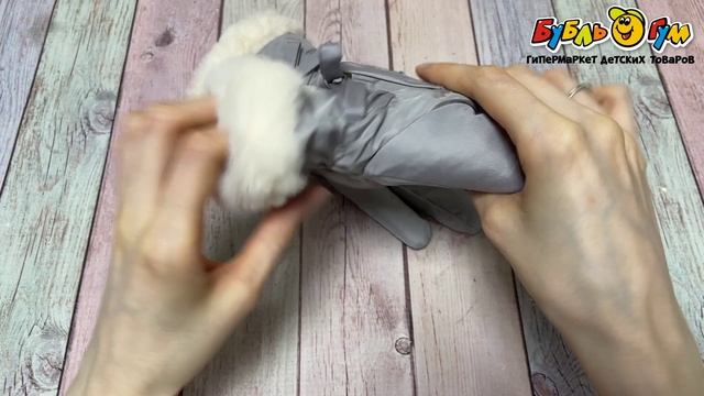 Перчатки Lanson Kids зимние тканевые теплые с декоративным бантиком и белой опушкой серые - видео