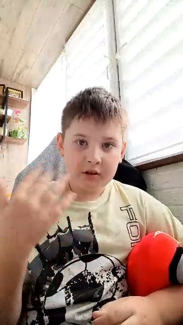 никогда! слышите? никогда не оставайтесь дома одни