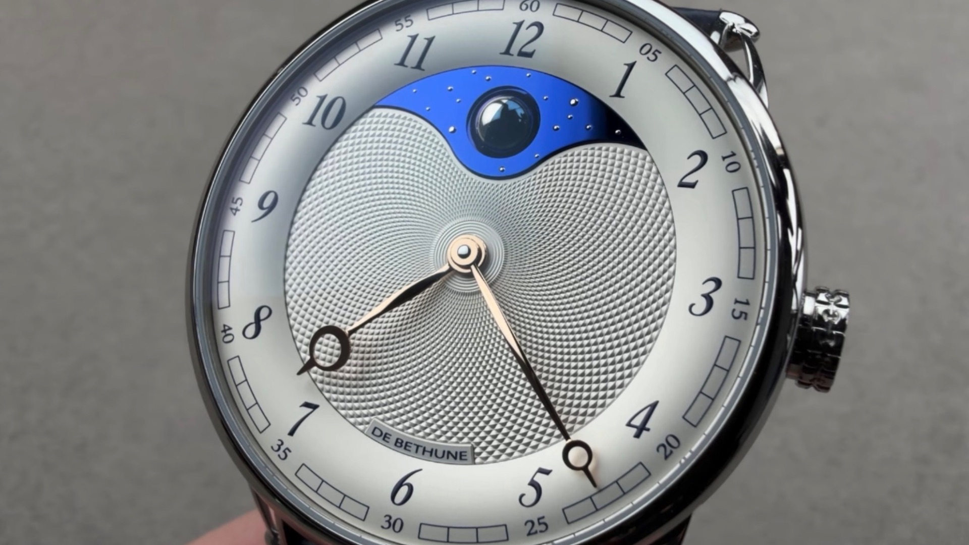 Обзор часов De Bethune DB25Vxs Silver Moon DB25VXSL