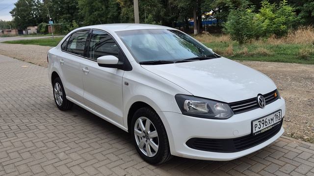VW Polo 2012год. заводской окрас