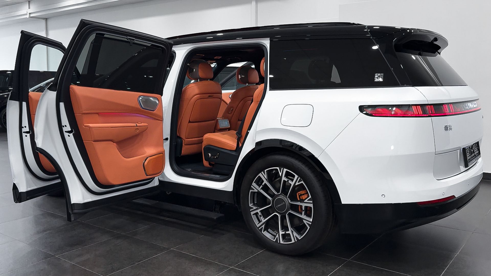 2026 Lynk & Co 900 - Роскошный 6-местный гибридный внедорожник