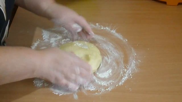 Рассыпчатое песочное печенье быстрого приготовления