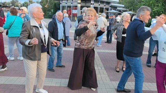 Чашечка кофе, аромат ванили... 26.09.26...