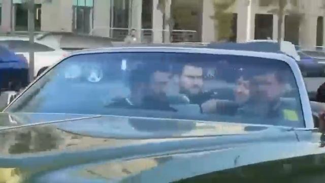 Рамзан Кадыров прокатился на винтажном Cadillac Eldorado по центру Грозного после победы на выборах