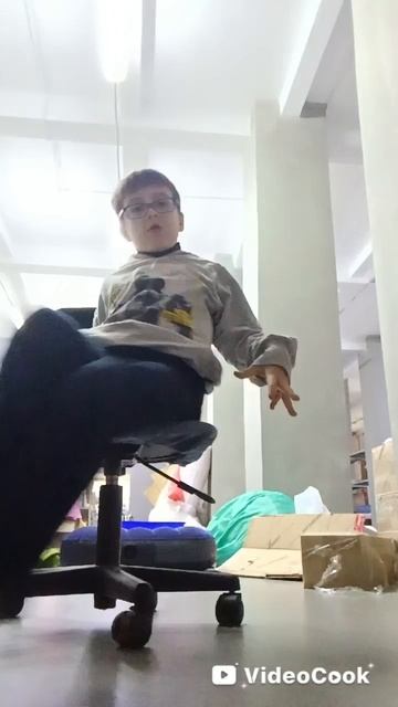 а что вы делайте на кресле?
