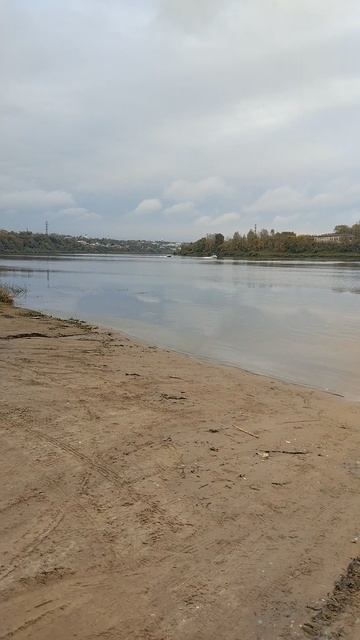 ⚓🚤🛥р Ока.Две лодки по реке.