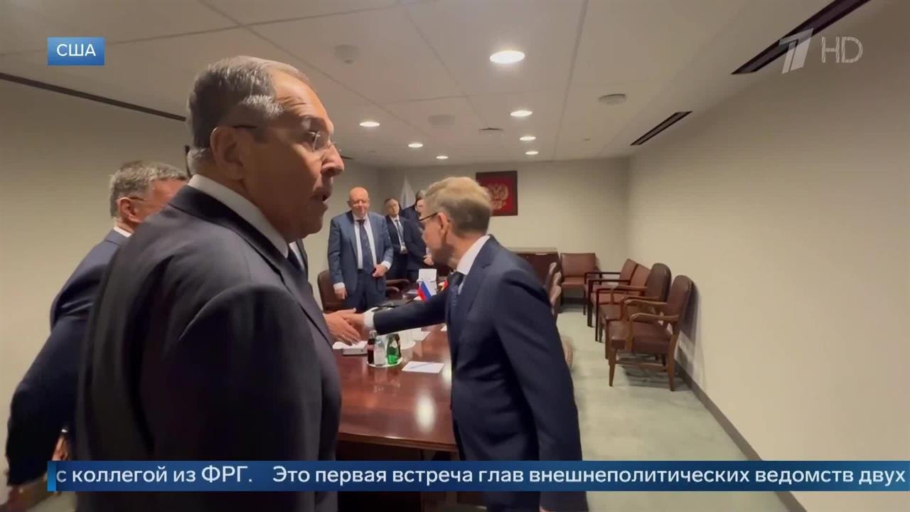 Появились кадры встречи Лаврова и главы МИД ФРГ на полях 81-й сессии Генассамблеи ООН.