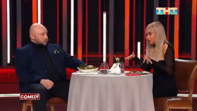 Comedy Club Борьба с тарелочницами Екатерина Шкуро Никита Никитин камеди клаб шоу комедия