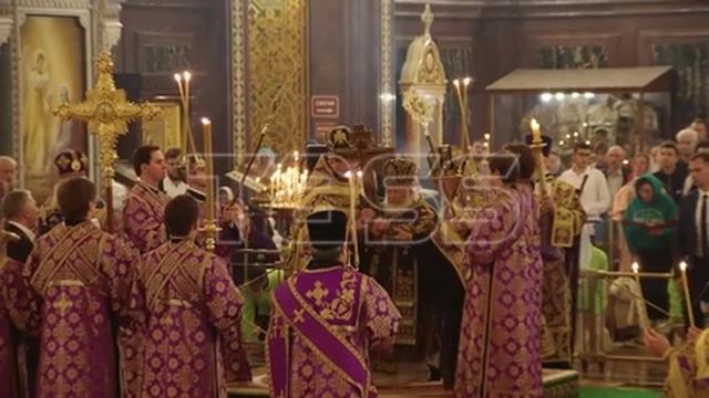 Патриарх Кирилл совершил всенощное бдение в Храме Христа Спасителя в Москве