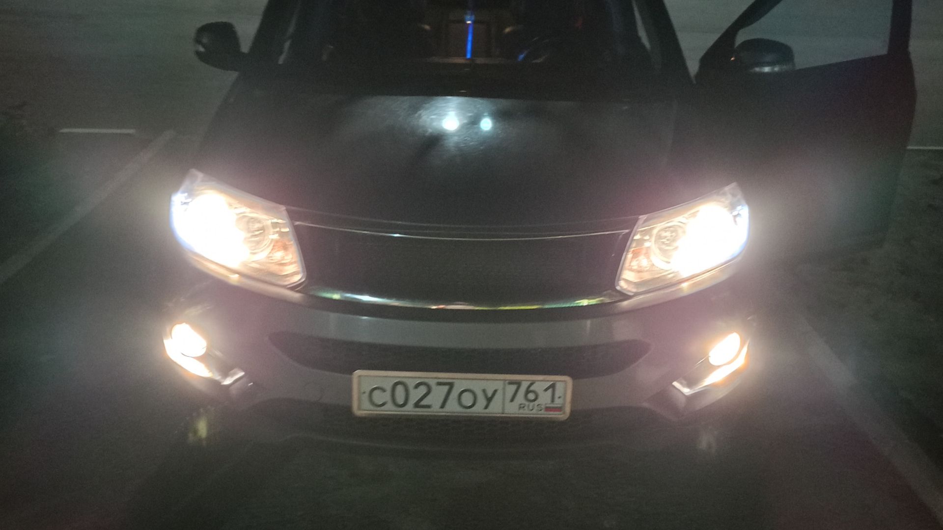 Замена лампочки ближнего света Chery Tiggo 5