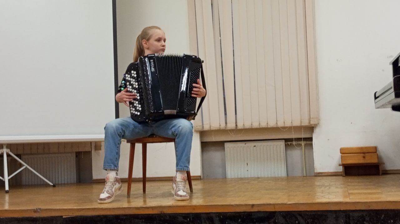 "Lekurichi"Romaian Dance/"Лекуричи"румынский народный танец (В.Максимов). Баян Путниньш Александра