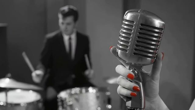 Rebel Queens - The Midnight Signal