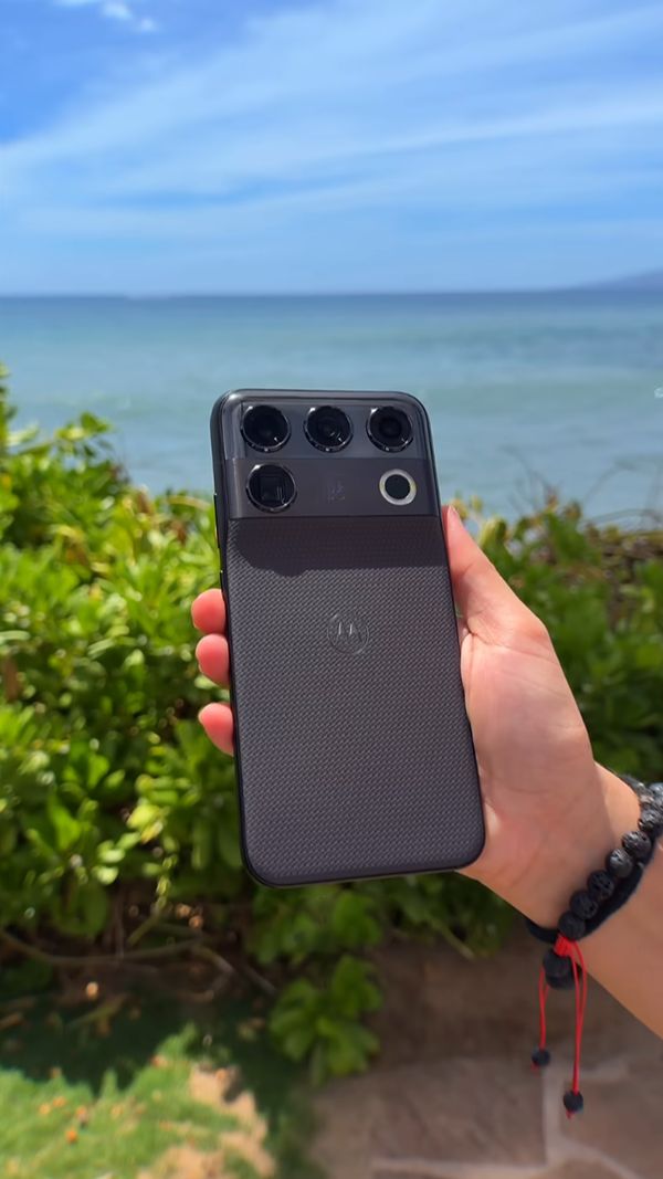 Motorola Signature 27: 200 МП ПЕРИСКОП И НОВЕЙШИЙ SNAPDRAGON — ЭТО НЕОЖИДАННЫЙ ТОП! 🔥📸 #shorts