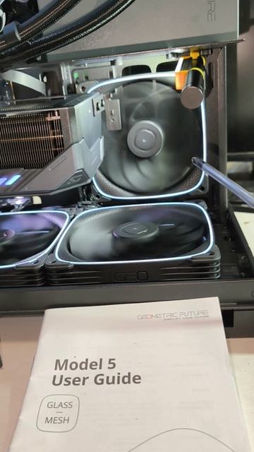 Колхозинг держателя видеокарты GIGABYTE RTX 5080 при установке в корпус Geometric Future Model 5.