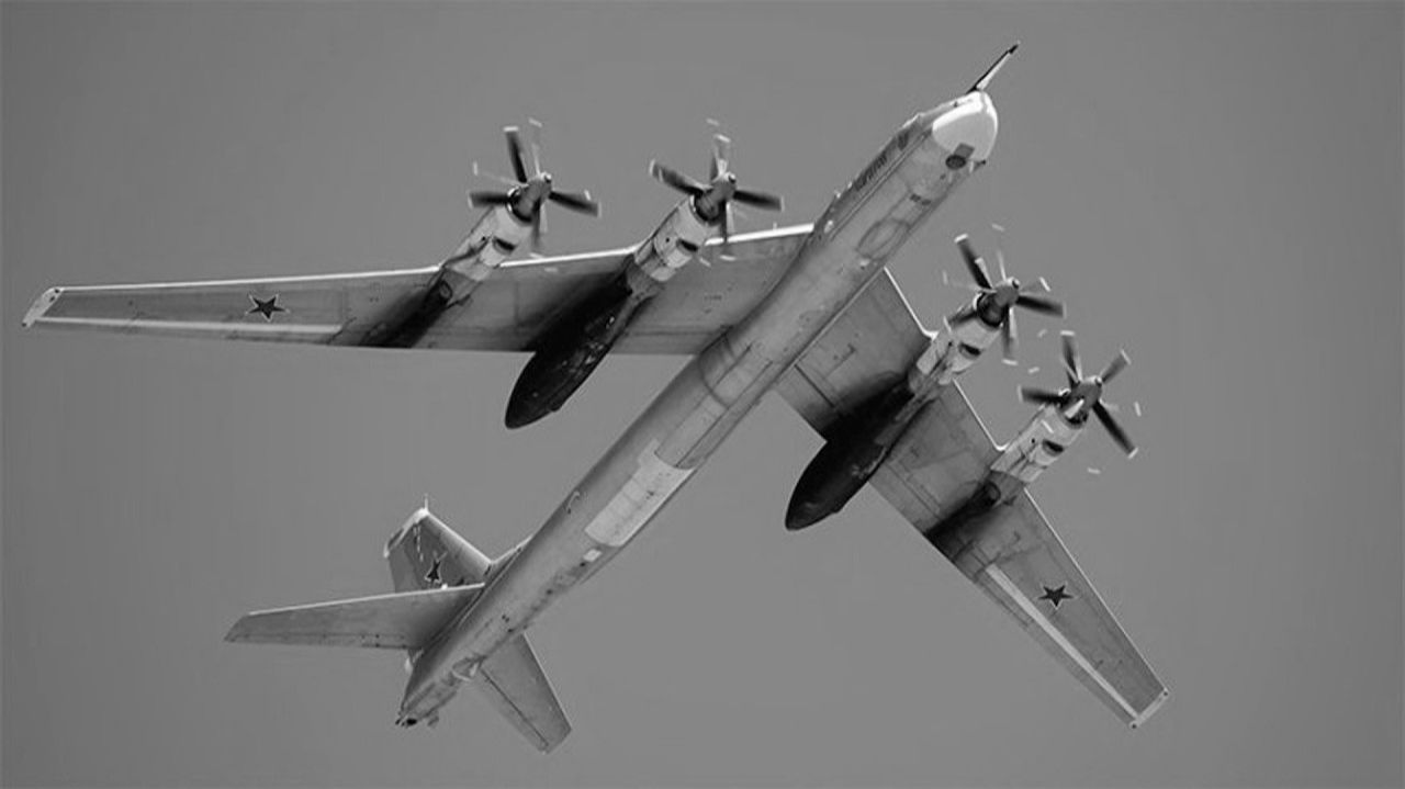 Гул ядерной войны - Туполев-95 и Boeing B-52  Стратегические бомбардировщики, которые пережили эпох