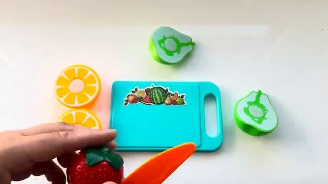 Разноцветная Гусеница учит ЦИФРЫ! 🐛
