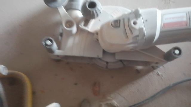 Штроборез Интерскол ПД-125/1400Э. Видео-обзор после непосредственной работы с инструментом.